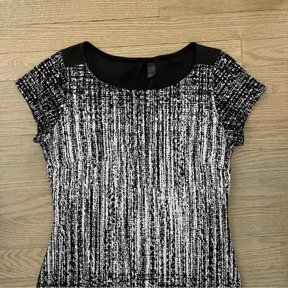 Desigual Women's Black Blue Heart Print Short Sleeve Sheath Dress Size small - Picture 4 of 9